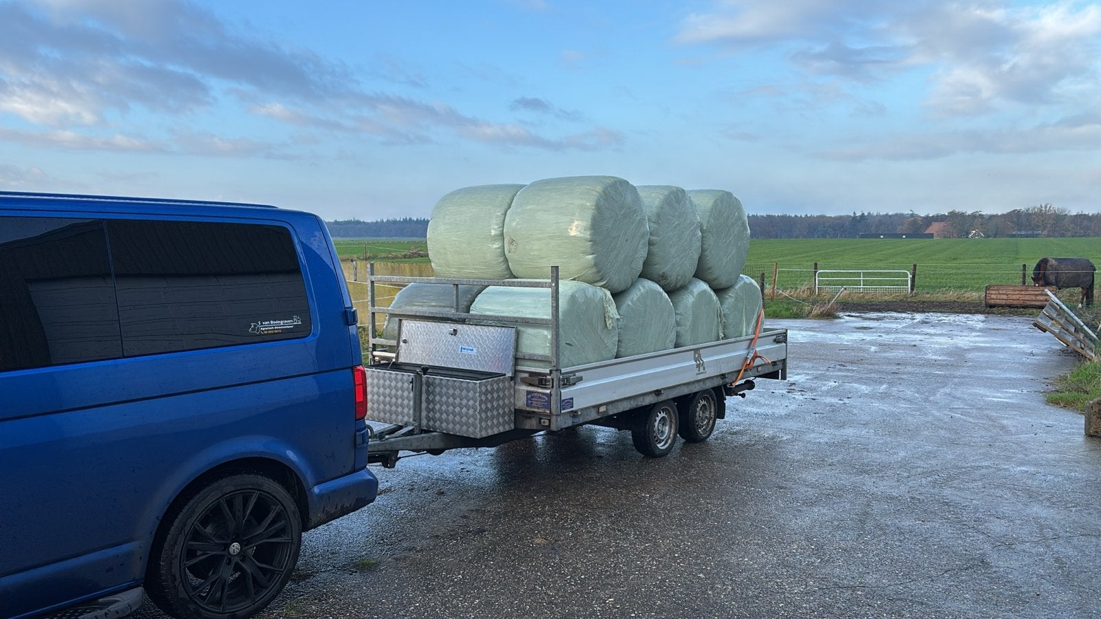 Voordroog midi balen, Ophalen