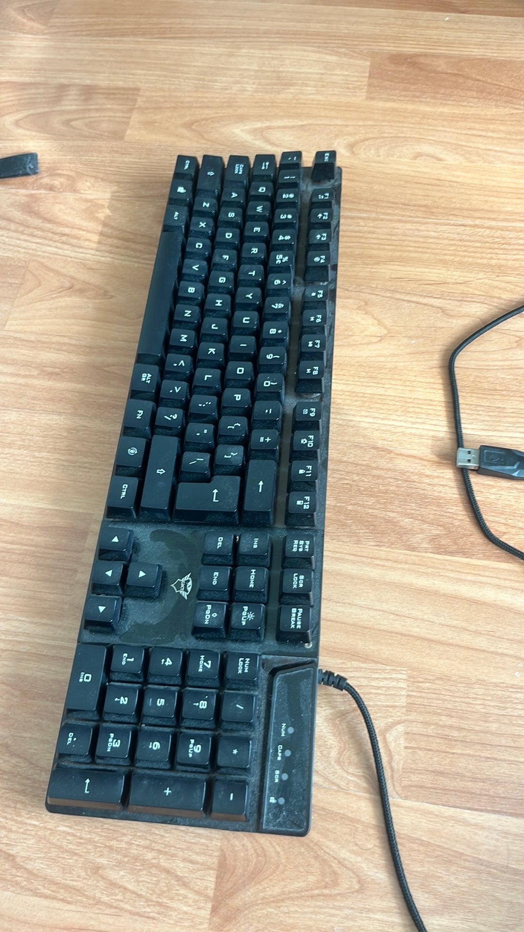 Trust gxt 835, Computers en Software, Gaming toetsenbord, Ophalen of Verzenden, Zo goed als nieuw, Qwerty