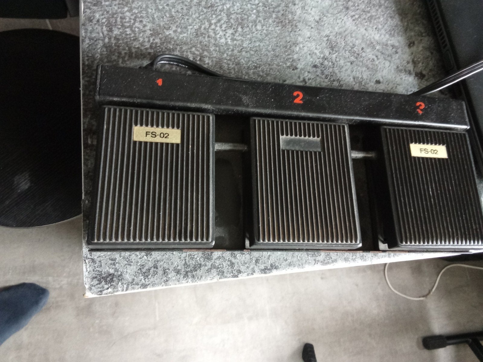 voet pedalen voor de keyboard, Ophalen