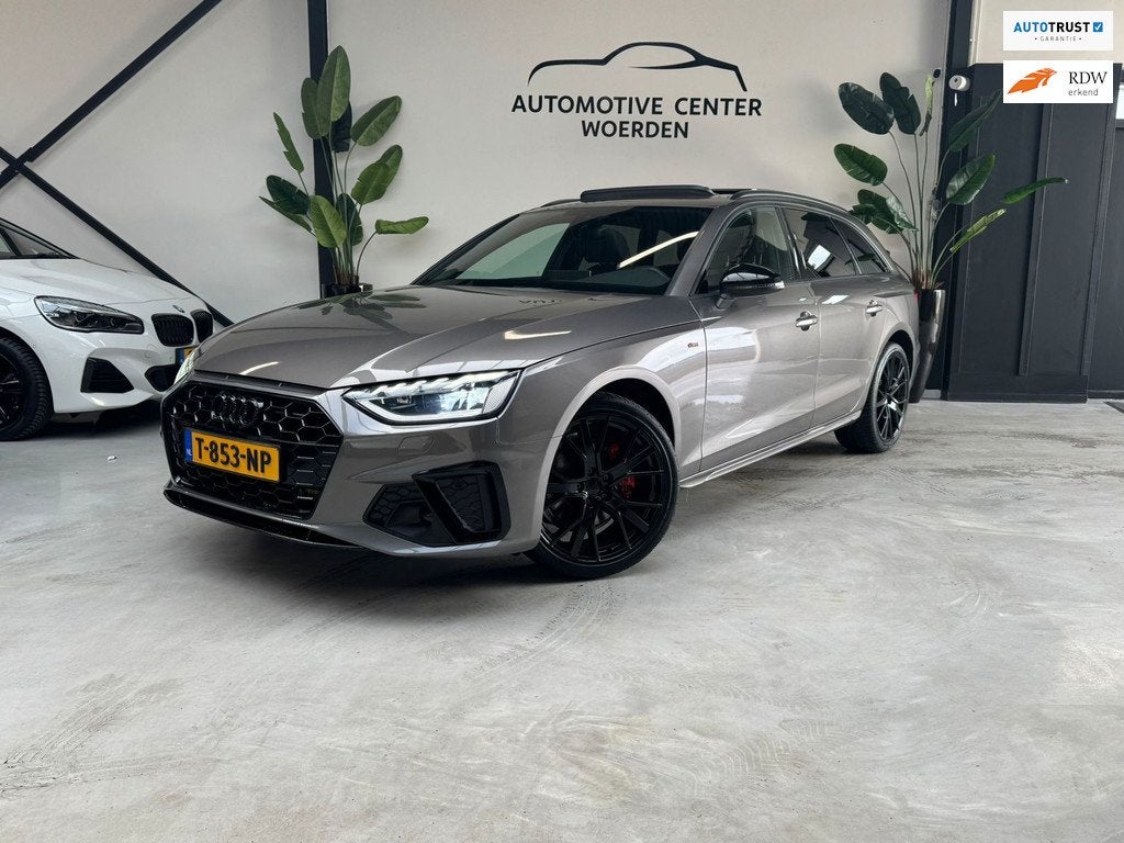 Audi A4 Avant 40 TFSI Launch edition Sport Automaat Pano Mat, Auto's, Audi, Gebruikt, 1984 cc, Hybride Elektrisch/Benzine, 84 €/maand