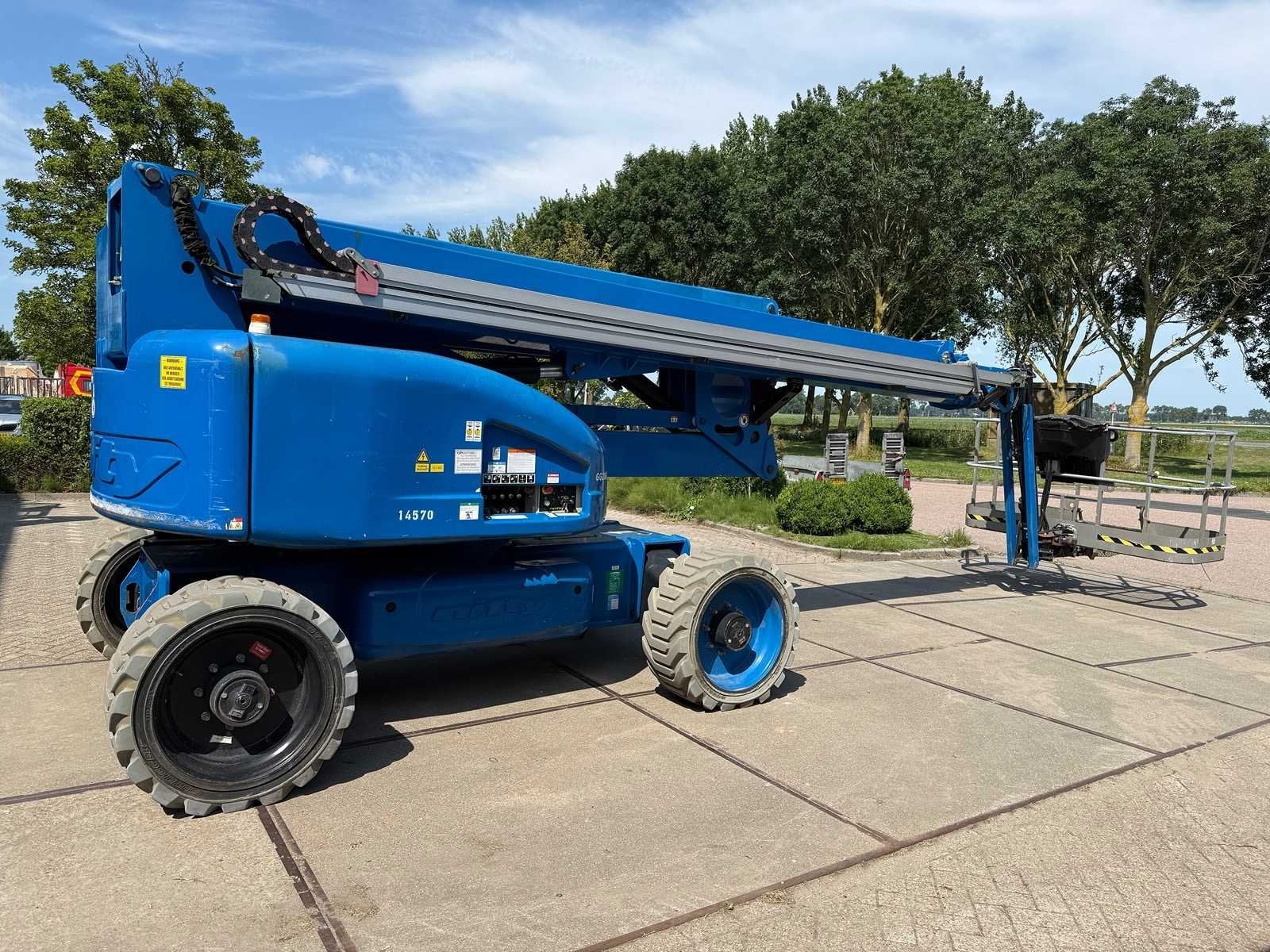 Niftylift - 2017 - HR28 Hybrid 4x4 - Knikarm Hoogwerker 4x4