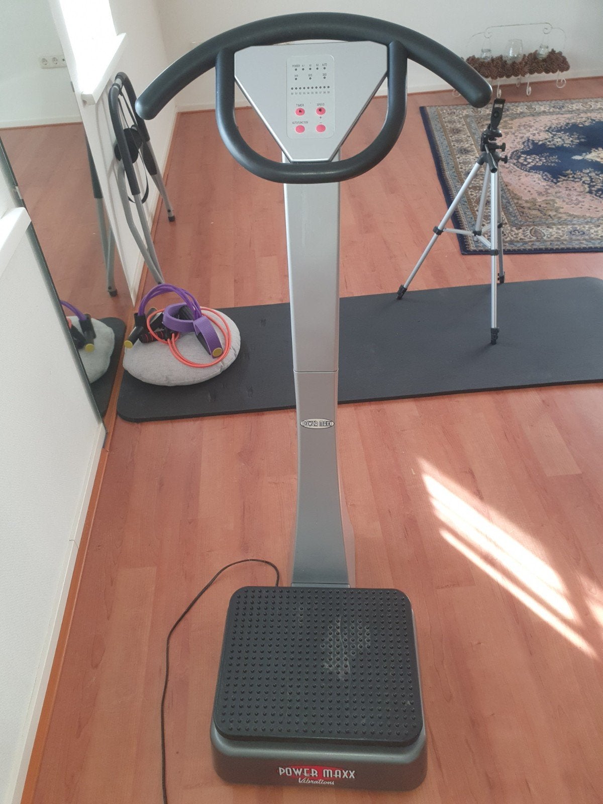 Power Maxx Vibratieplaat - Zo goed als nieuw, Ophalen, Trilplaat, Benen, Zo goed als nieuw