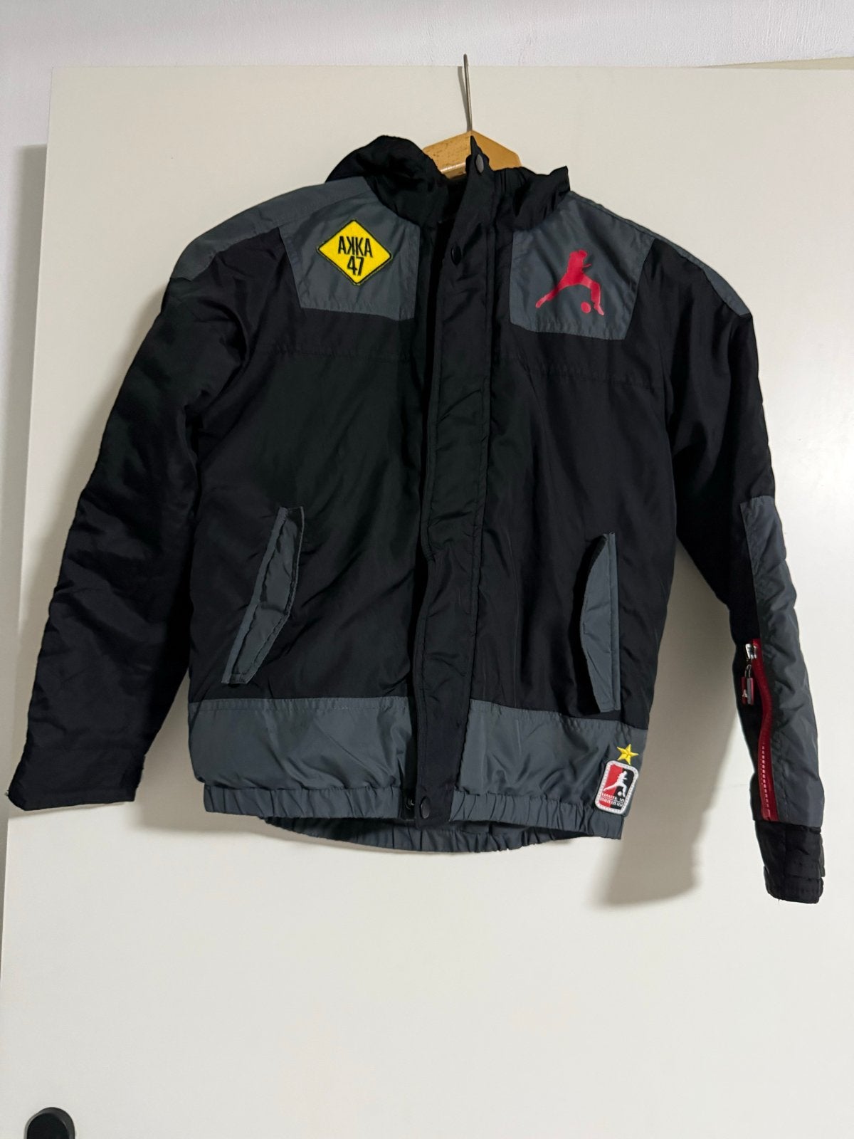 Monta Juniors winterjas maat 9-10 jaar, Kinderen en Baby's, Kinderkleding | Maat 140, Ophalen of Verzenden, Zo goed als nieuw