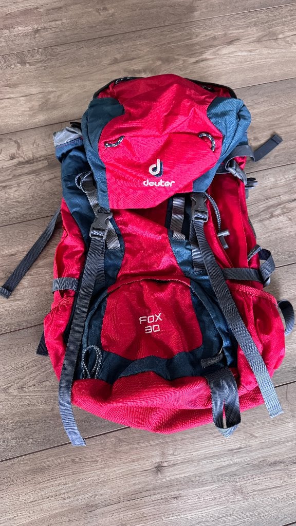 In zeer nette staat: rode Deuter Fox 30 junior rugzak, Overige merken, 40 cm of meer, Minder dan 30 cm, Ophalen of Verzenden