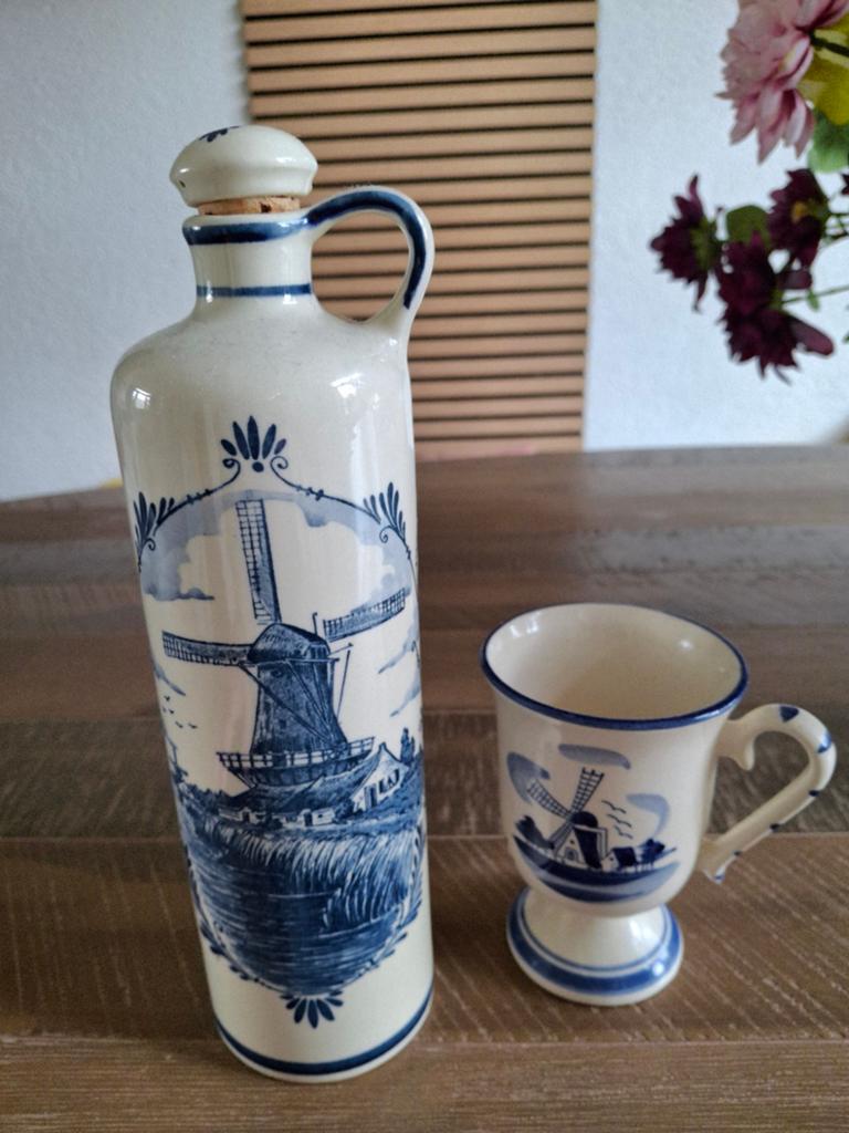 Te koop, Bols fles, mok, Delfts blauw., Ophalen