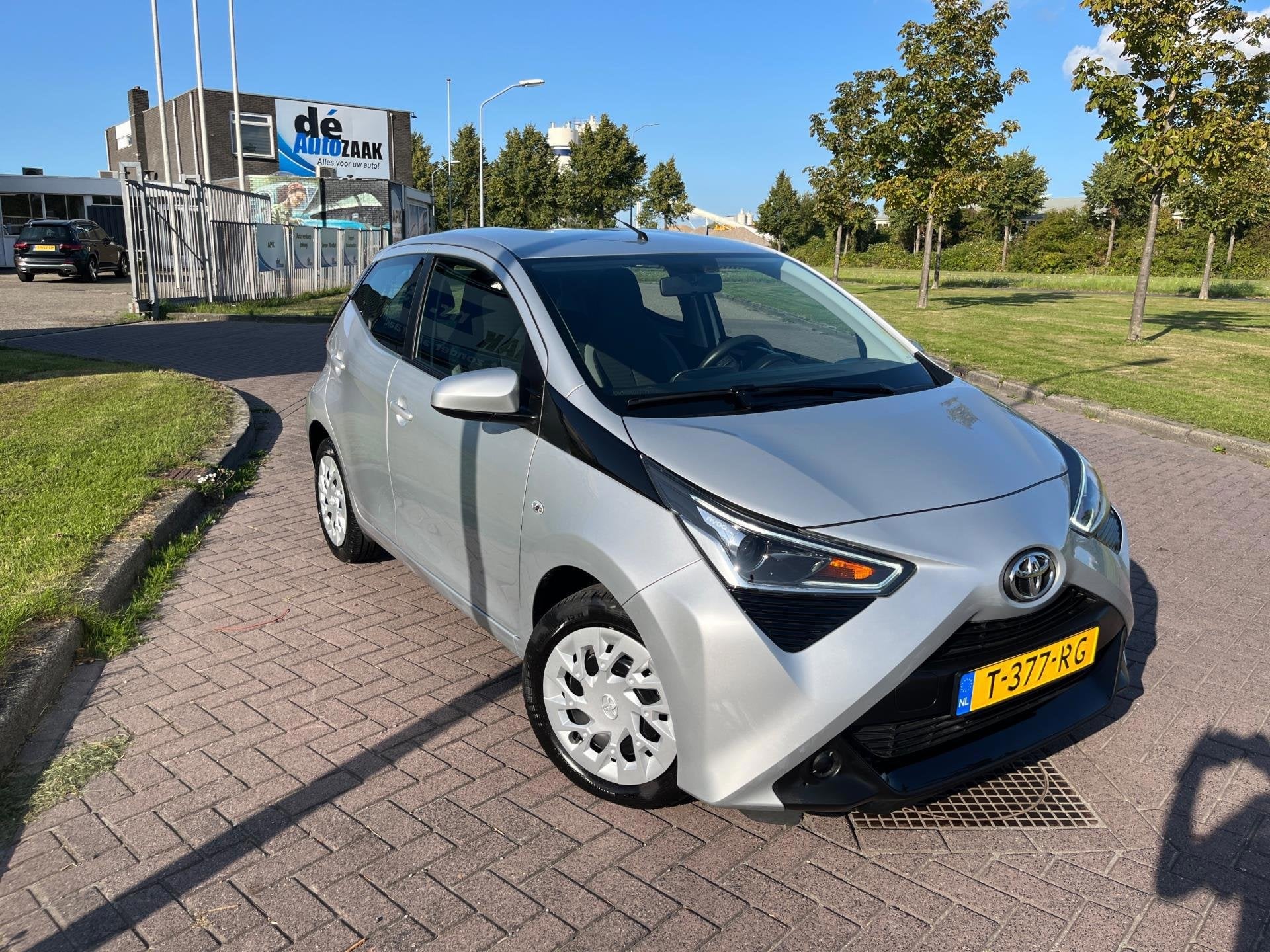Toyota Aygo 1.0 VVT-i x-play limited Automaat!, Gebruikt, Euro 6, 4 stoelen, Elektrische ramen