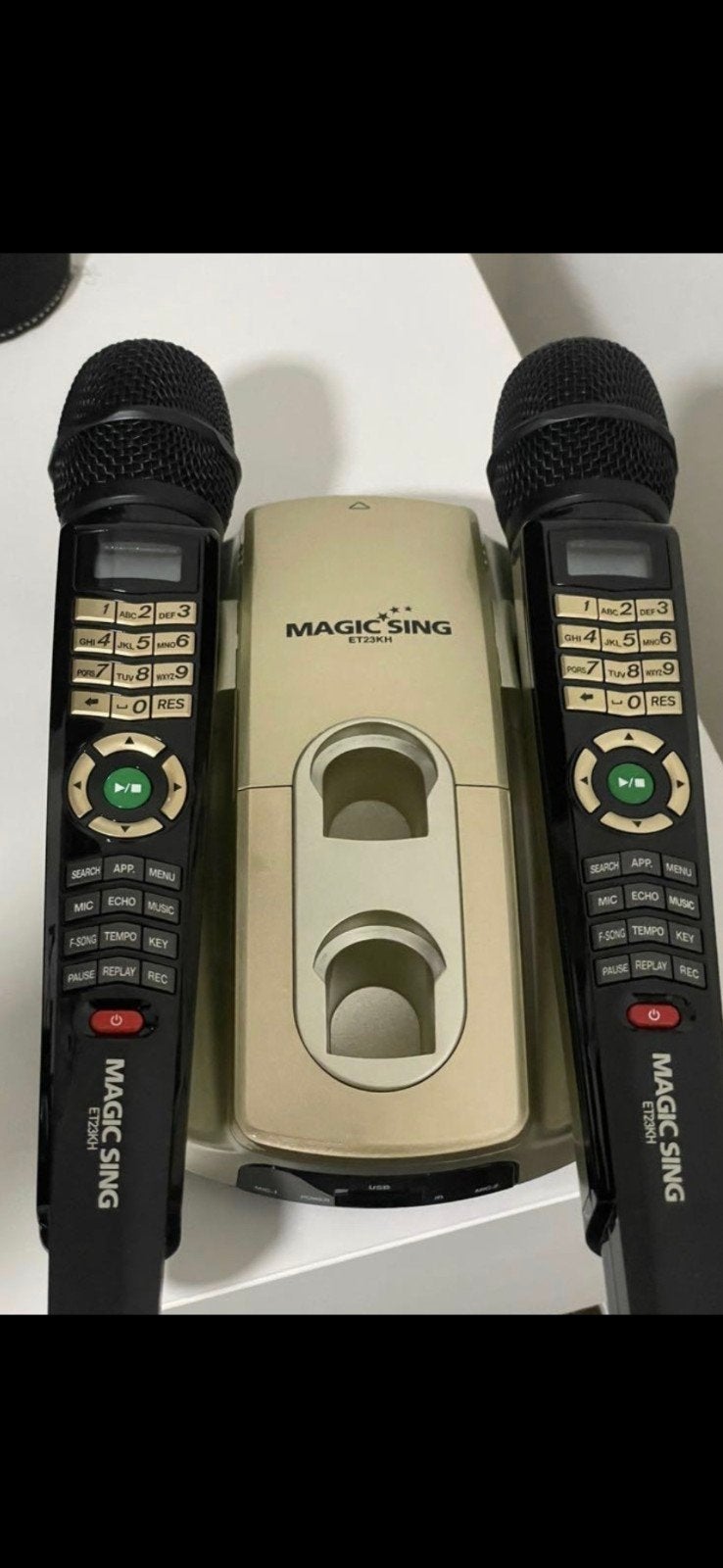 Magic Sing Karaoke Set met 2 draadloze microfoons, Ophalen, Zo goed als nieuw, Complete set