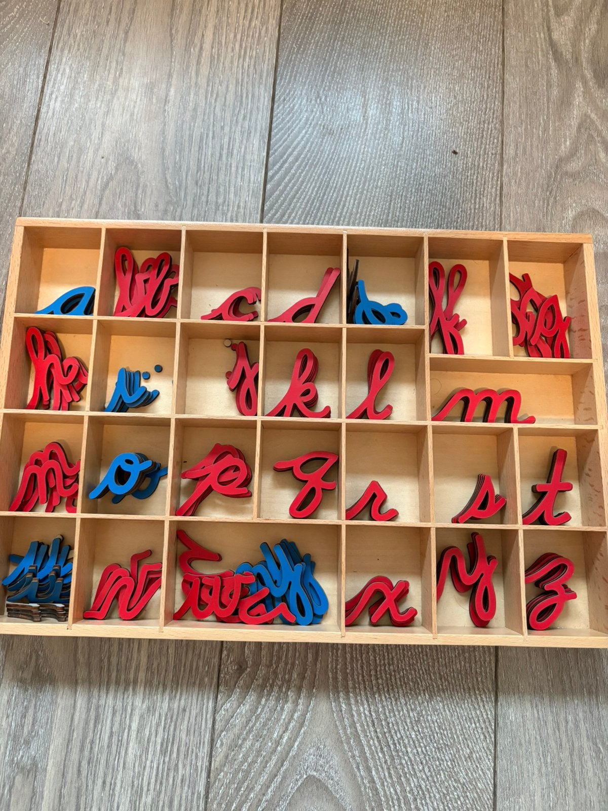 Montessori wooden alphabet box, Ophalen, Zo goed als nieuw