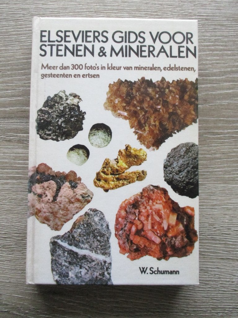 Elseviers gids voor stenen en mineralen - W. Schumann, Ophalen of Verzenden, Gelezen