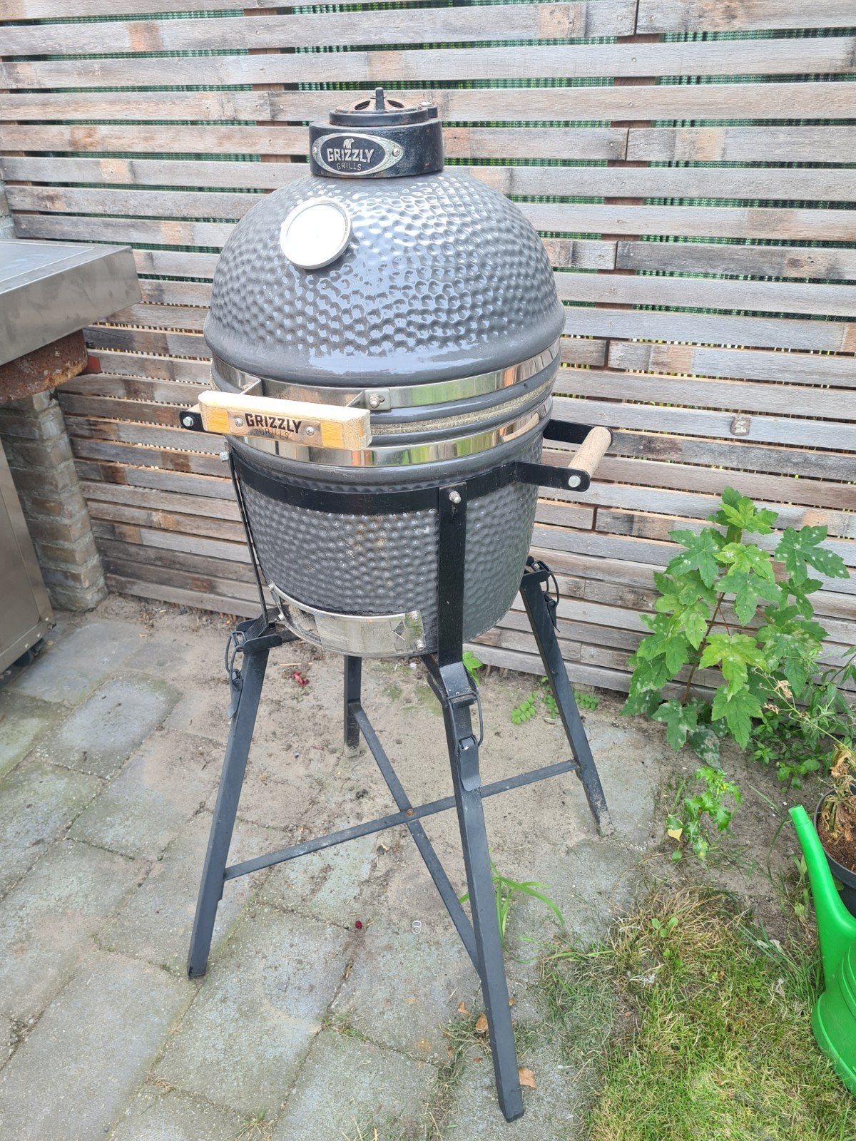 Grizzly Grill Kamado 40cm met hoes en onderstel, Ophalen, Gebruikt, Grizzly Grill