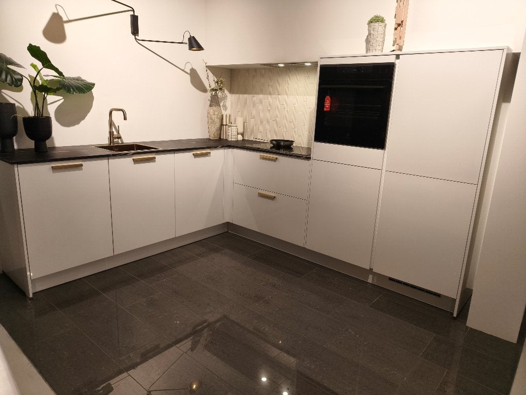 SHOWROOMKEUKEN Hoogglans wit, Witgoed en Apparatuur, Ophalen, Nieuw, 4 kookzones, Inductie