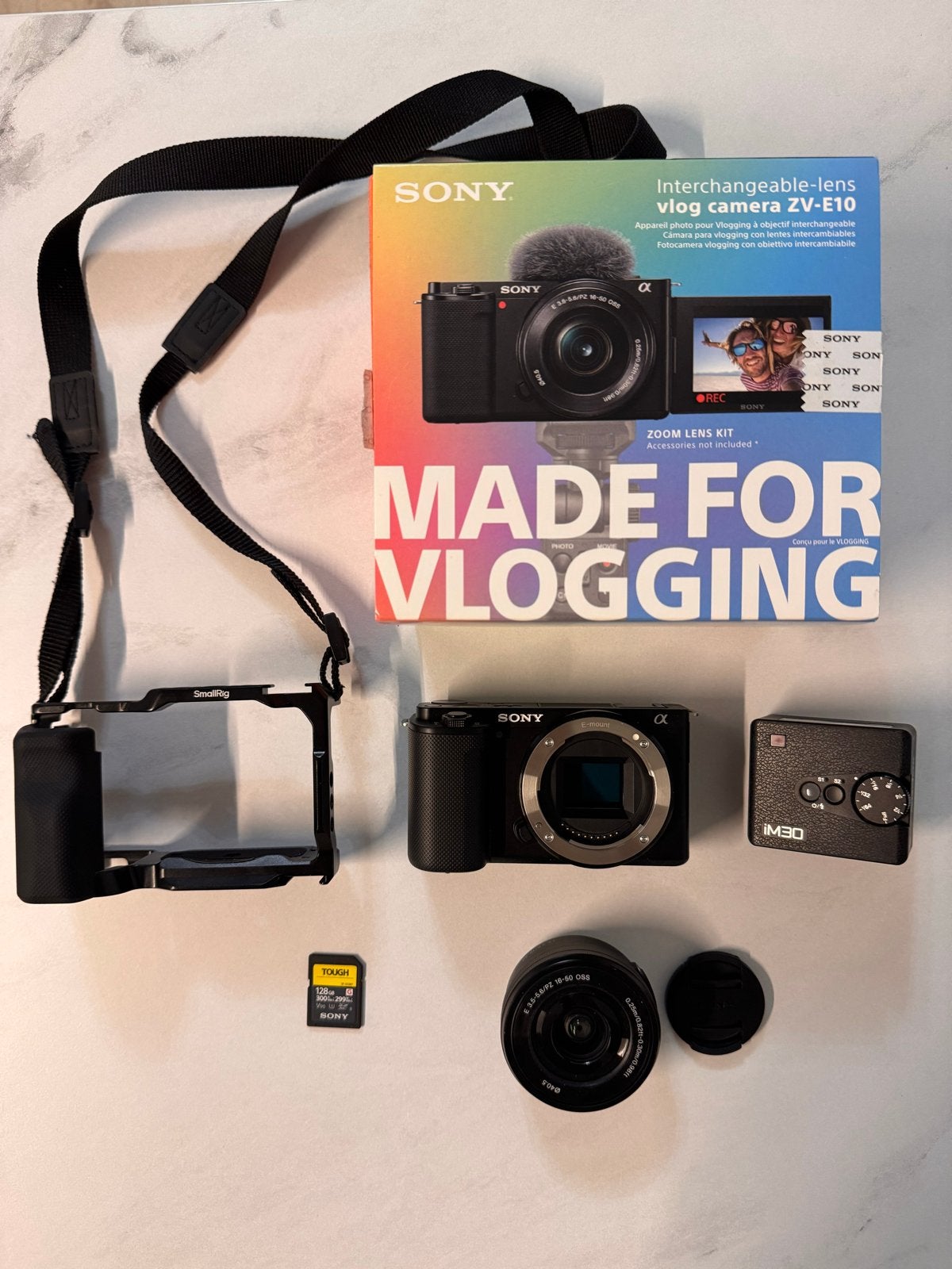 Sony ZV-E10 Vlogcamera met 16-50mm lens en accessoires, Beeldstabilisatie, Ophalen of Verzenden, Zo goed als nieuw, 4 t/m 7 keer