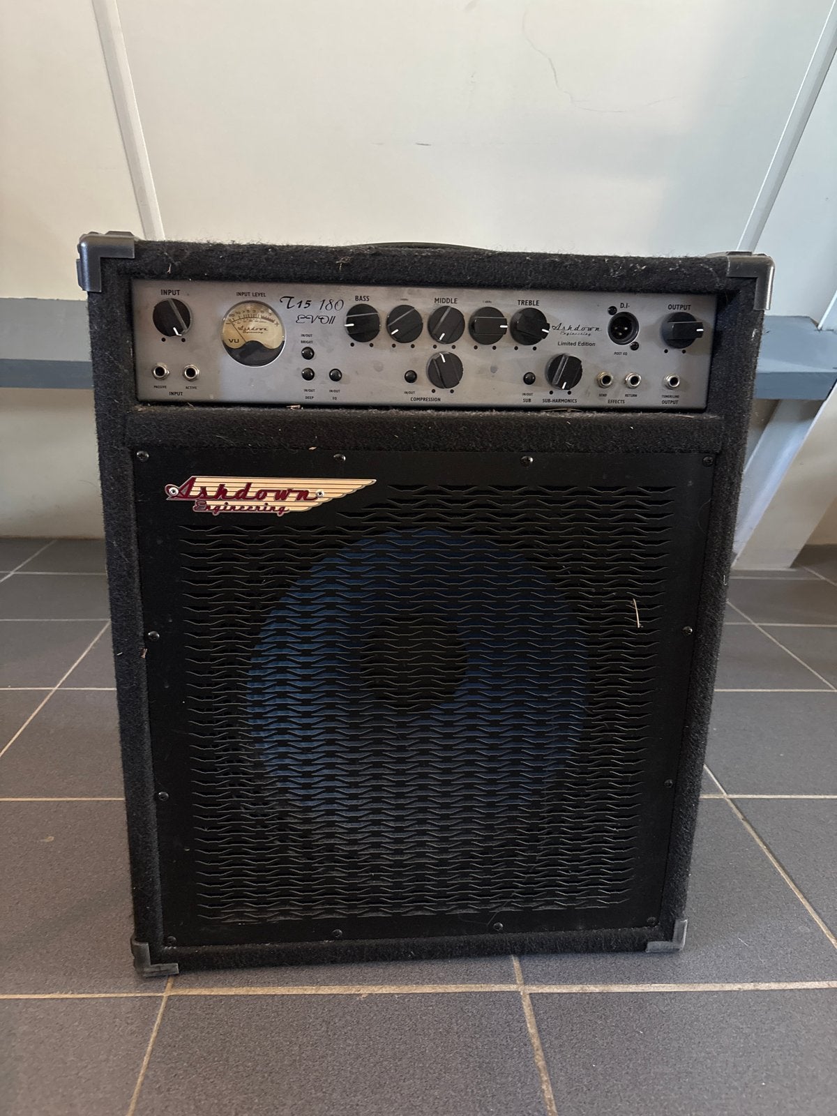 Ashdown T15 180 EVO II Basgitaarversterker Combo, Ophalen, Zo goed als nieuw, Basgitaar, 100 watt of meer