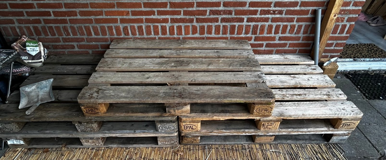 5 stuks pallets, Ophalen, Zo goed als nieuw