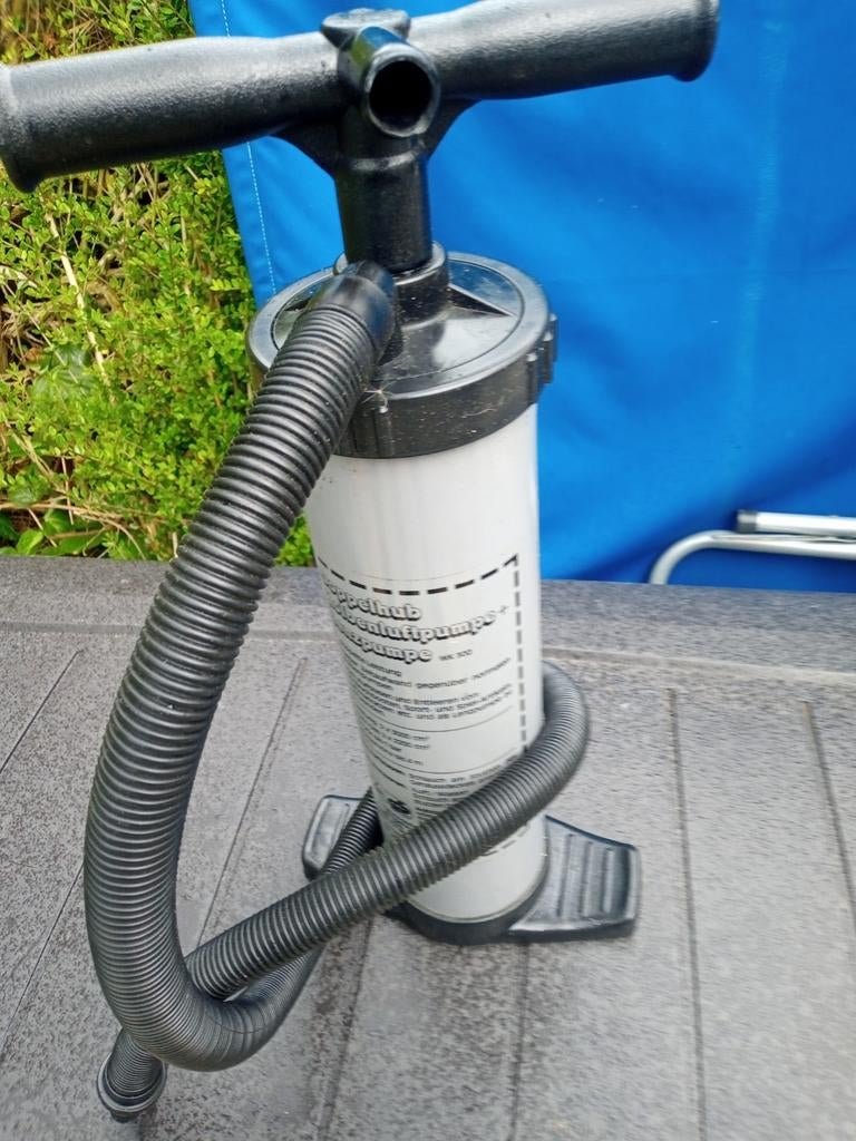 Dubbelwerkende Luchtpomp voor Kitesurf, Airbed, Rubberboot, Ophalen of Verzenden, Gebruikt, Handmatig