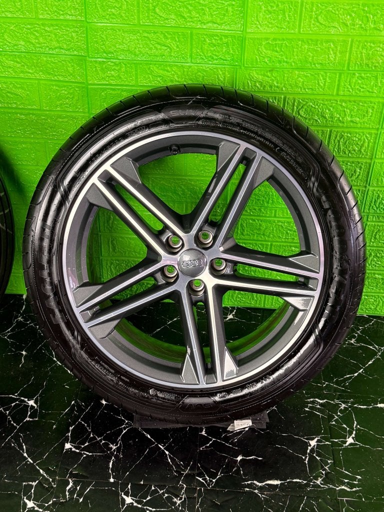 Originele Audi Q5 SQ5 velgen 20" 5x112 zomerset goodyear 6mm, Auto-onderdelen, Banden en Velgen, Niet ingevuld, Gebruikt, 255 mm