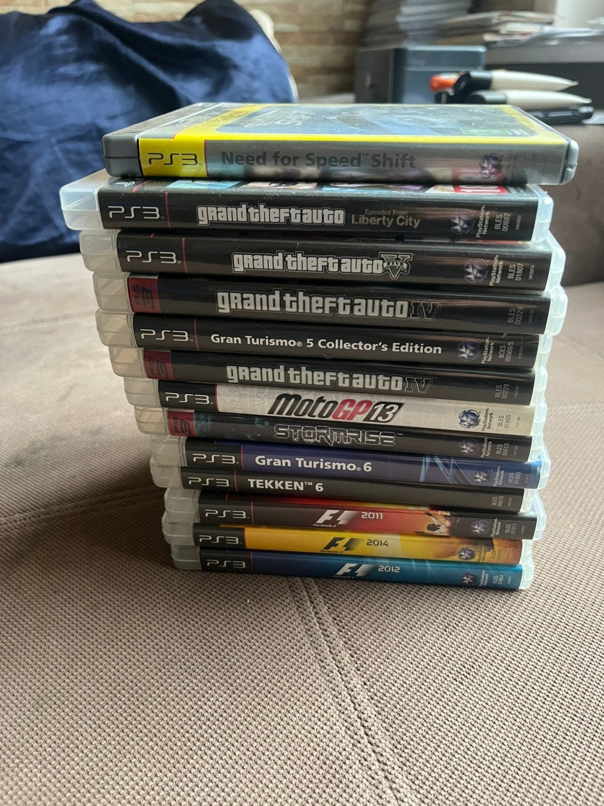 13 PlayStation 3 games oa gta, Spelcomputers en Games, Ophalen of Verzenden, Zo goed als nieuw, Met 1 controller, Slim