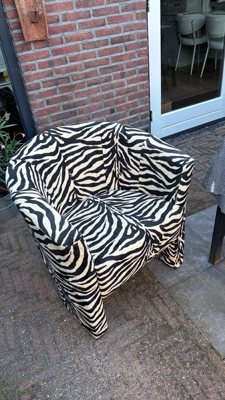 Unieke Zebraprint Fauteuil - Comfortabel en in Goede Staat, Ophalen, Gebruikt, Zwart, Opvallend gek en stoer gezellig
