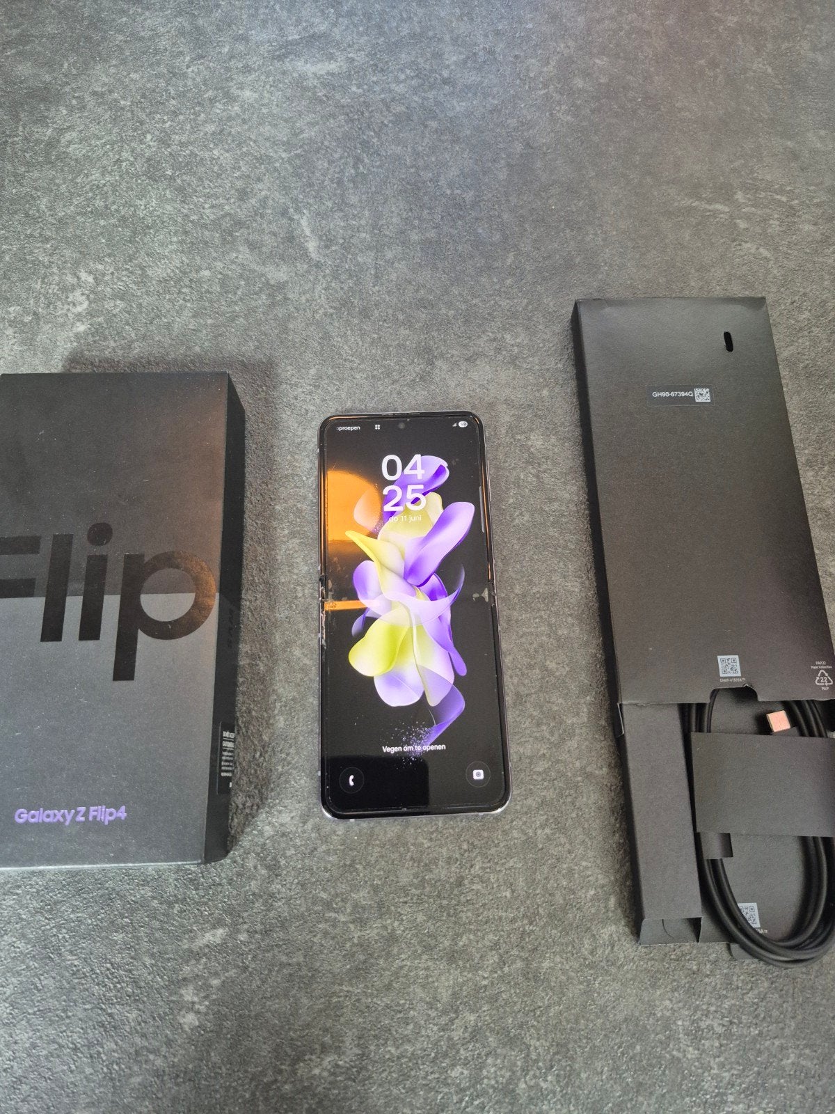 samsung galaxy Z flip 4, Telecommunicatie, Gebruikt, Paars, Ophalen of Verzenden, Zonder simlock