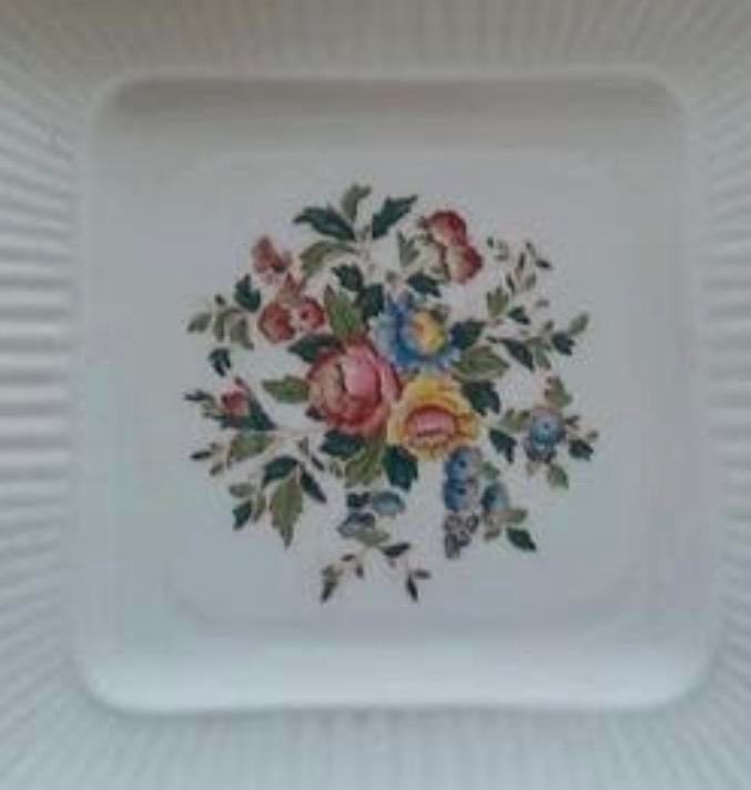 Servies WEDGWOOD conway compleet servies, Ophalen