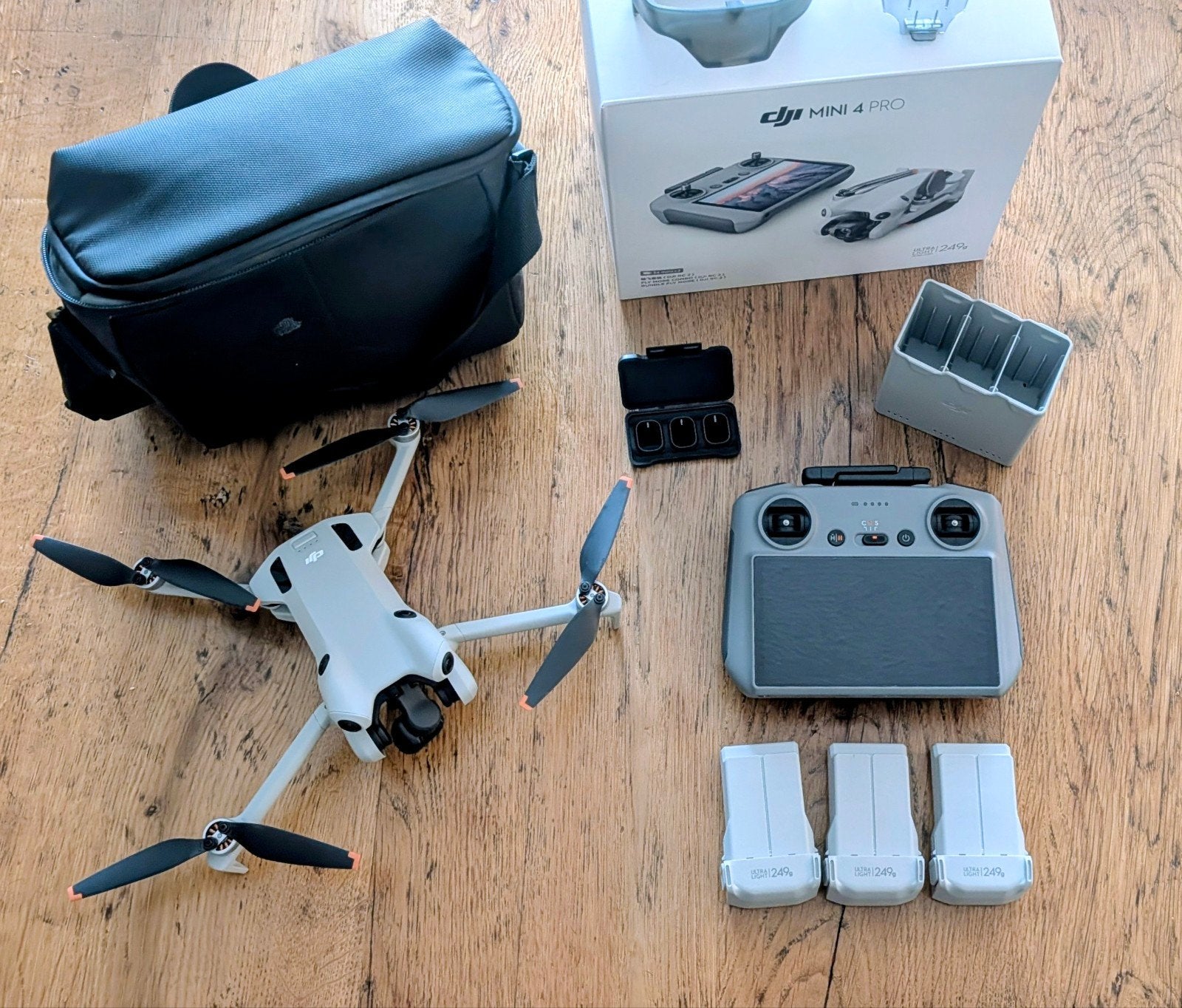 Dji mini 4 pro fly More combo lees advertentie, Ophalen, Cameradrone, 15 tot 30 minuten, Zo goed als nieuw