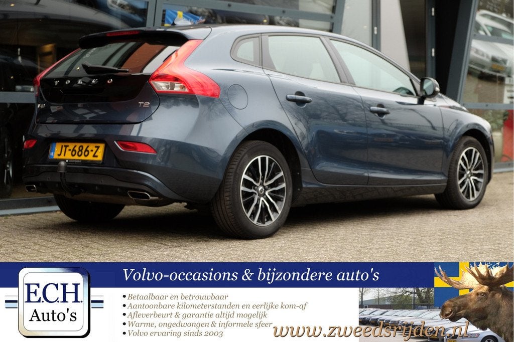 Volvo V40 2.0 T2 122 pk Nordic+, Navi, Stoelverwarming, Trek, Voorwielaandrijving, Gebruikt, 4 cilinders, Blauw