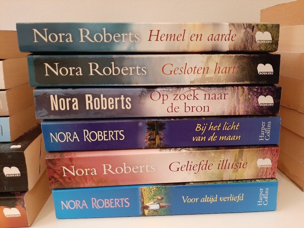 ruim 30 romans van Nora Roberts; per boek te koop, Ophalen of Verzenden, Zo goed als nieuw, Nederland, Nora Roberts
