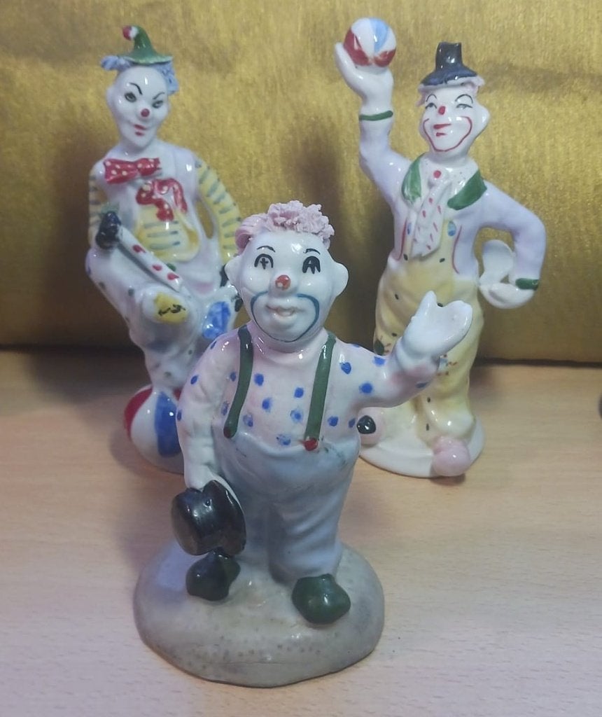 Clowns met spike haartjes, Verzamelen, Beelden en Beeldjes, Ophalen of Verzenden, Zo goed als nieuw, Mens