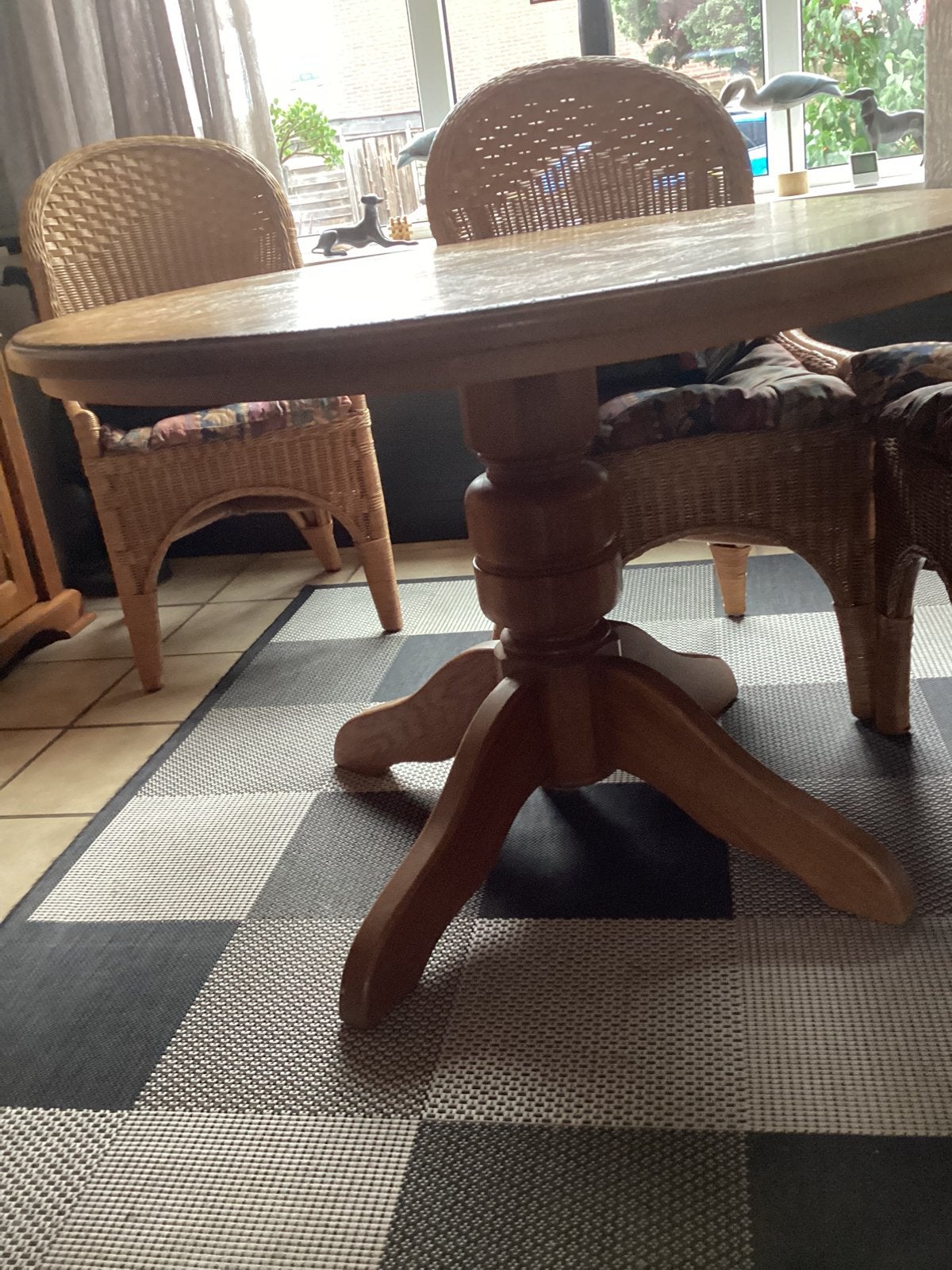 Massief eiken  ronde tafel, Antiek en Kunst, Ophalen