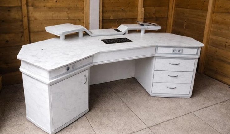 Nageltafel, Ophalen, Zo goed als nieuw