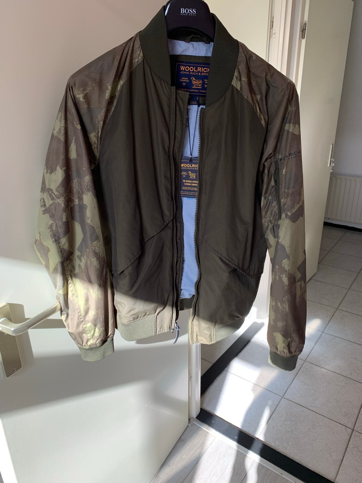 Woolrich Greenfield Bomberjack - Nieuw met prijskaartje, Ophalen of Verzenden, Nieuw, Maat 48/50 (M), Groen