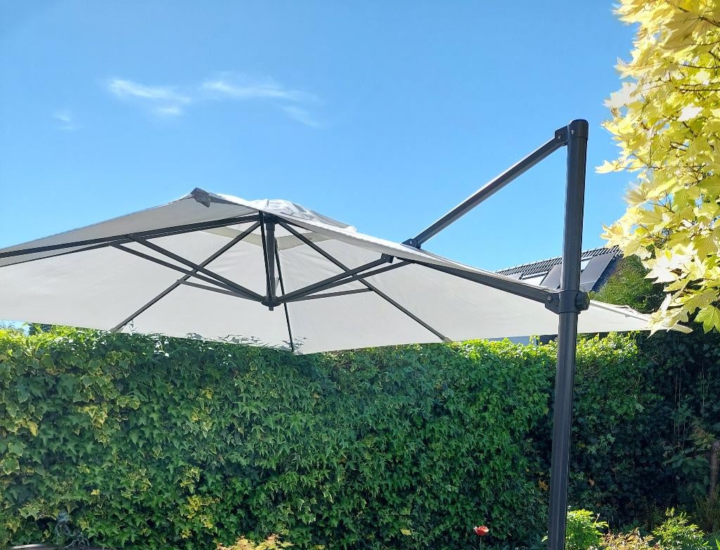 Zweefparasol Hartman crème-wit, Ophalen, Gebruikt, Kantelbaar, Zweefparasol