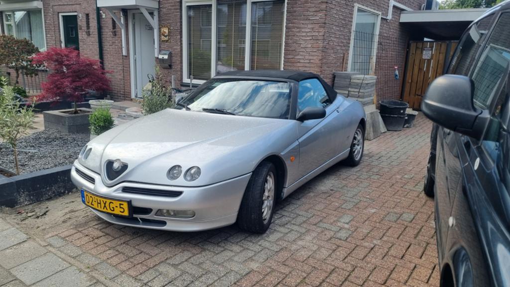 Alfa Romeo Spider 2.0 Twin Spark 16V 1999 Grijs, Auto's, Alfa Romeo, Voorwielaandrijving, 1345 kg, Zwart, Cabriolet
