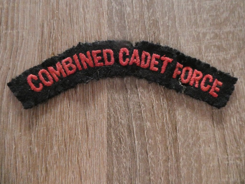 Schoudertitel Combined Cadet Force, Ophalen of Verzenden, Landmacht, Engeland, Embleem of Badge