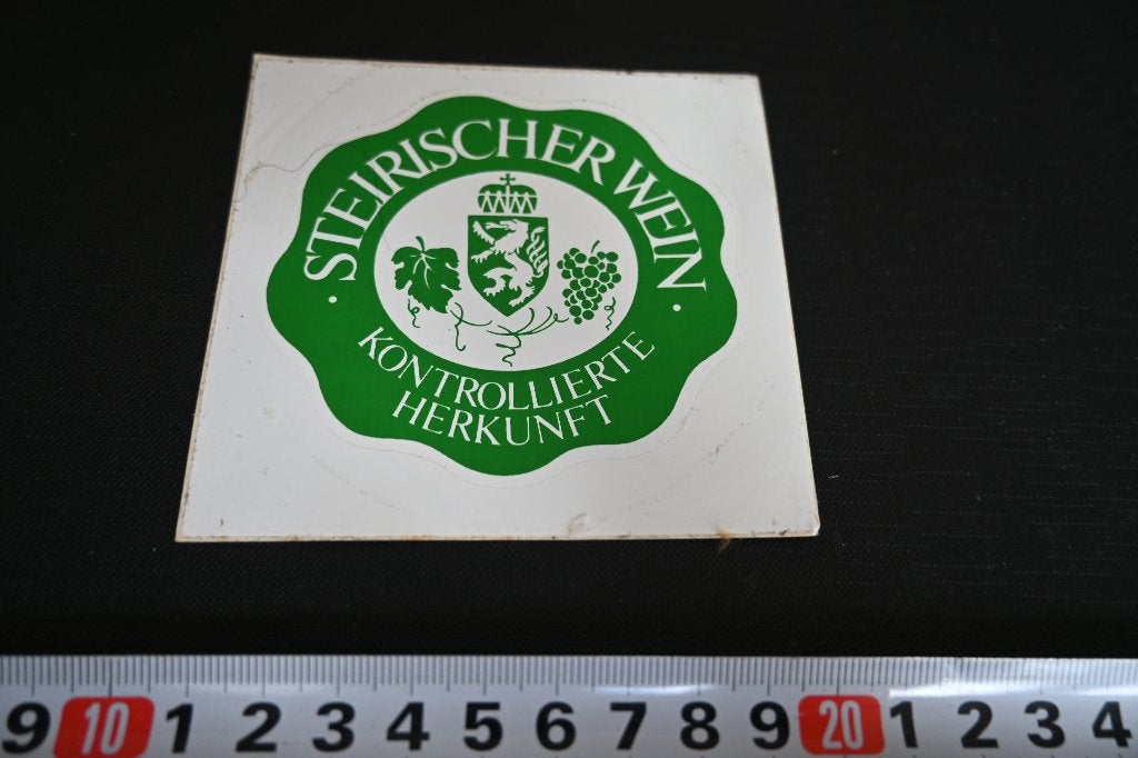 sticker Steirischer Wein  Kontrollierte Herkunft *, Ophalen, Zo goed als nieuw
