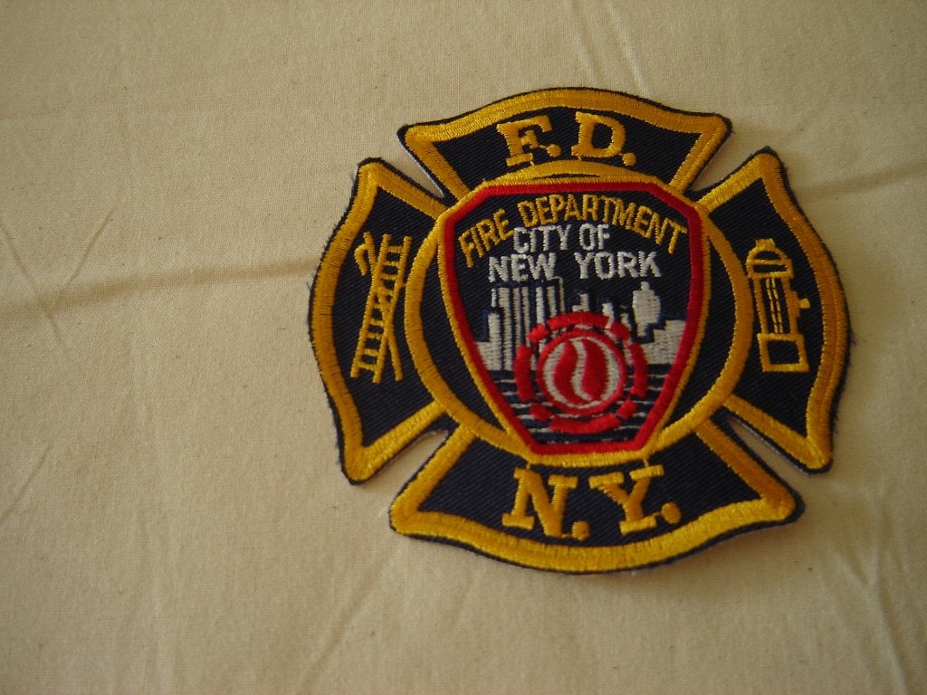 BRANDWEER  EMBLEEM, Ophalen of Verzenden, Overige soorten, Amerika, Embleem of Badge