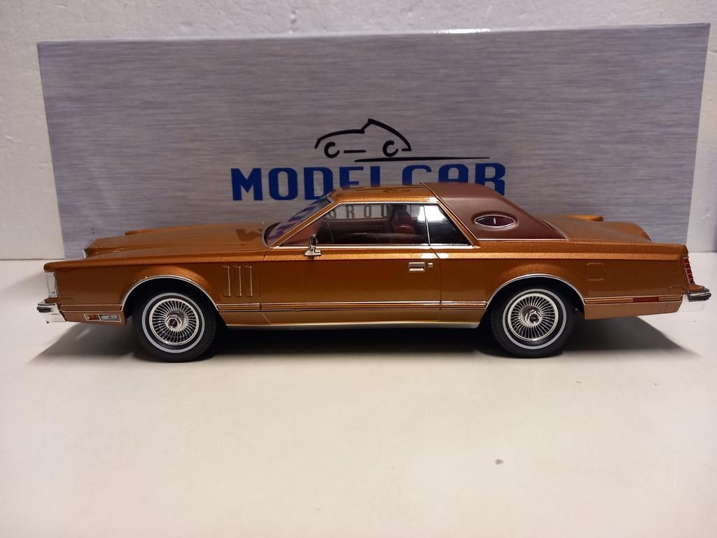Lincoln Continental Mark V brons metallic MCG 1:18 KRD, Ophalen of Verzenden, Zo goed als nieuw, Auto, Overige merken