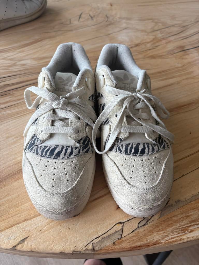 Adidas Originals Rivalry Low W EG9003 - Maat 38, Beige, Ophalen of Verzenden, Sneakers of Gympen, Zo goed als nieuw