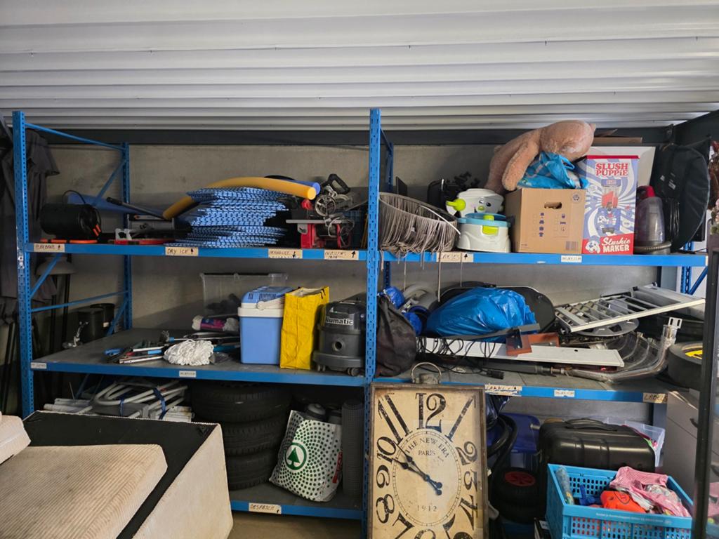 Stelling te koop, Ophalen