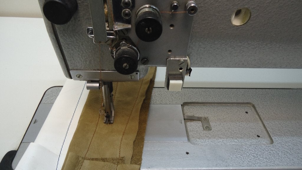 Industrie Machine Adler 3 Voudig Transport lange arm 65cm, Overige merken, Gebruikt, Ophalen of Verzenden, Naaimachine