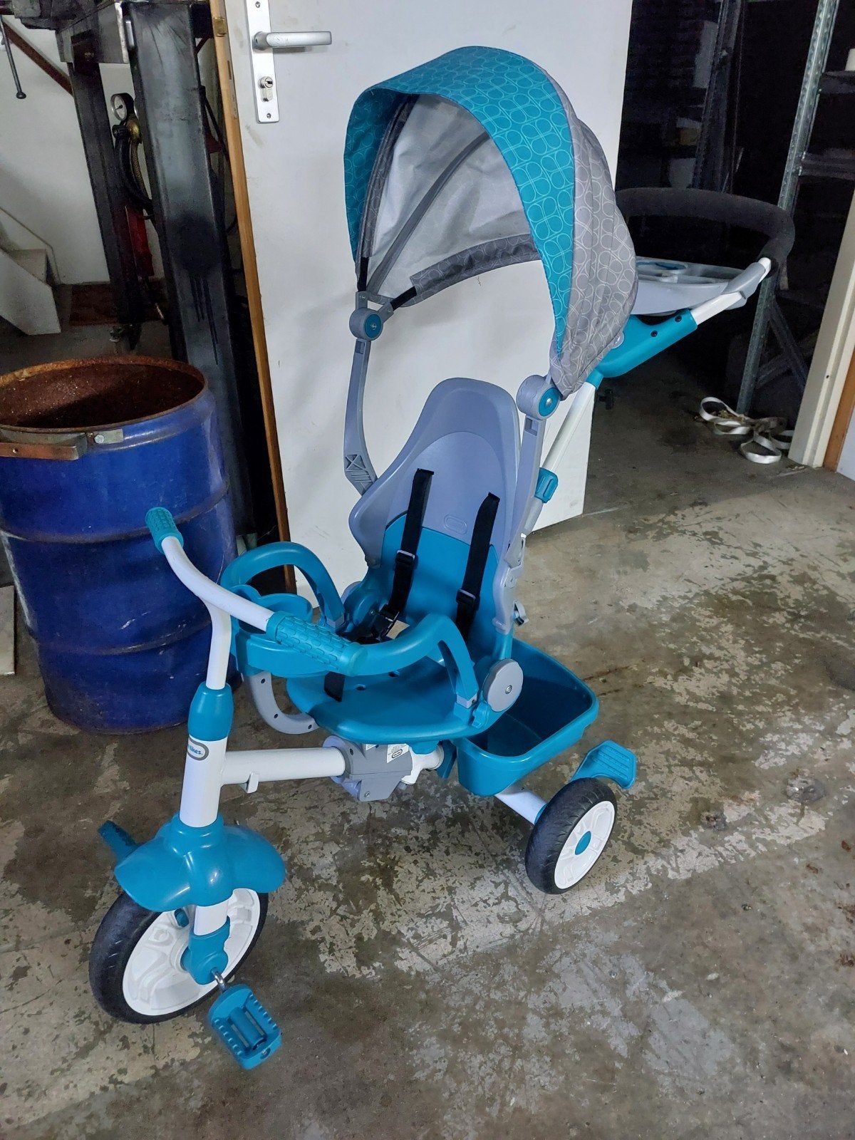 Zgan Little tikes driewieler, Ophalen, Zo goed als nieuw, Duwstang