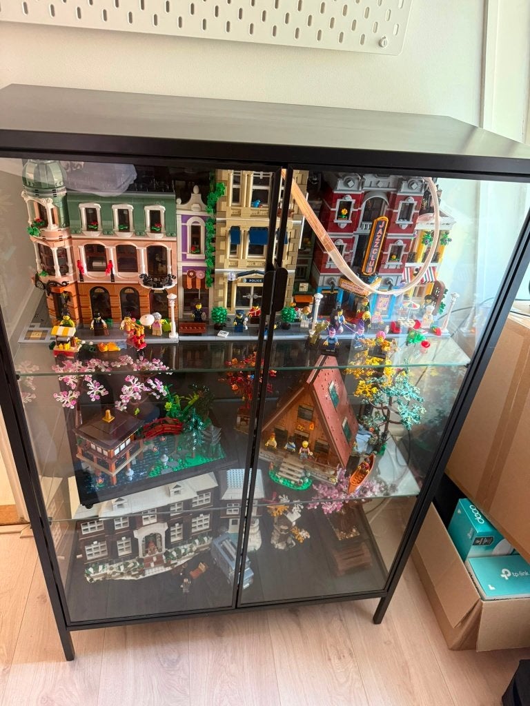 Lego vitrinekast met lego, Ophalen, Lego, Zo goed als nieuw, Icons