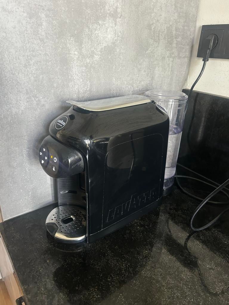 Lavazza a Modo Mio Idola Macchina caffè - Black Ink, Witgoed en Apparatuur, Ophalen, Zo goed als nieuw, Koffiemachine, Koffiepads en cups