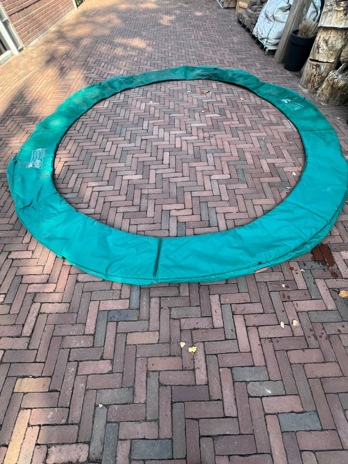 Berg trampoline rand 380, Ophalen, Gebruikt