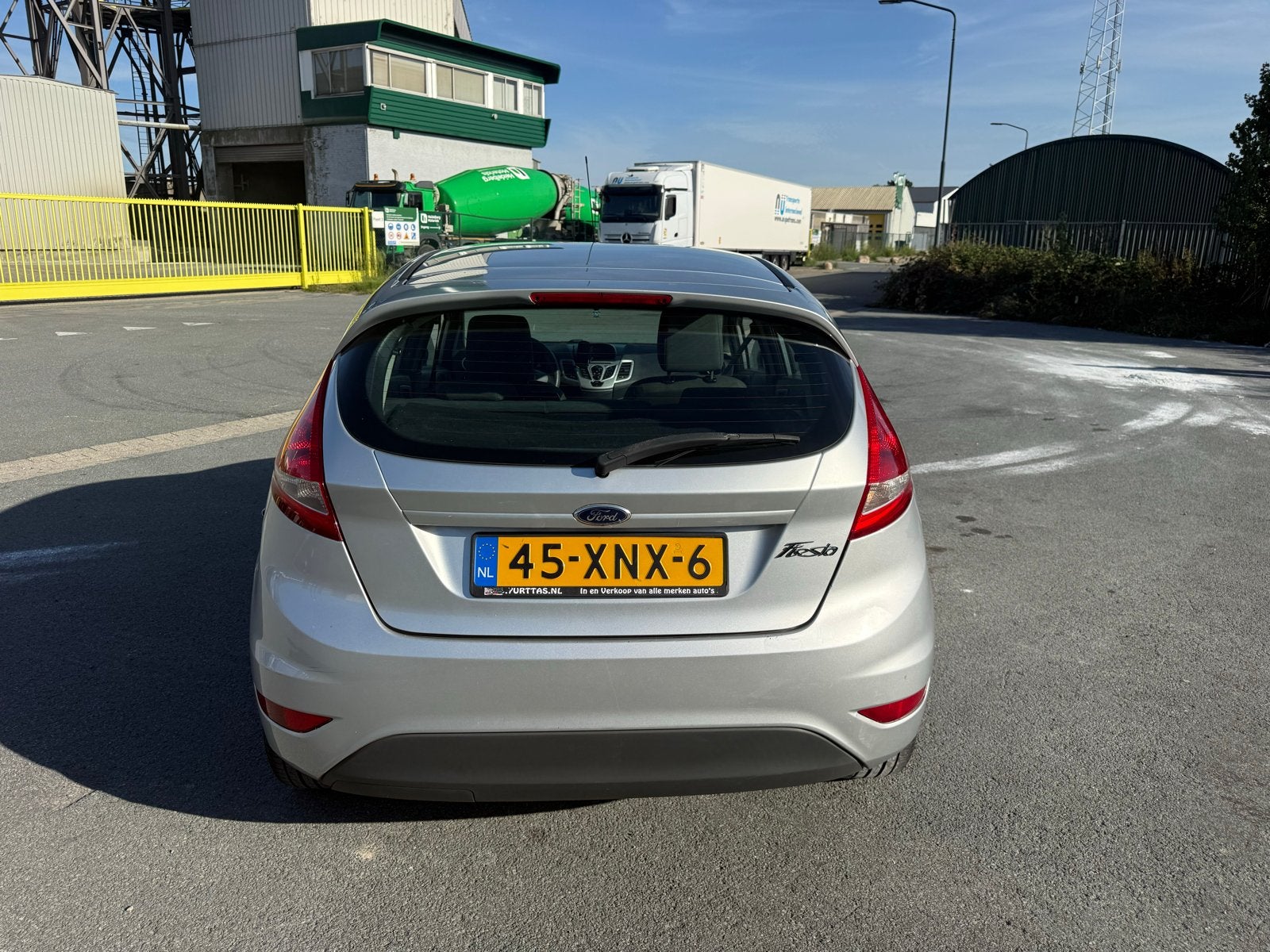 Foto 10 van Ford Fiësta 1.25 44KW 5DR 2012 Grijs