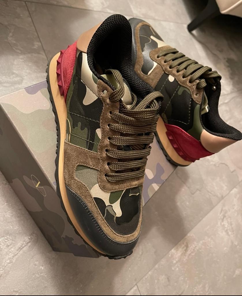 Valentino Garavani Camouflage Sneakers maat 36, Ophalen of Verzenden, Zo goed als nieuw, Overige kleuren, Sneakers of Gympen
