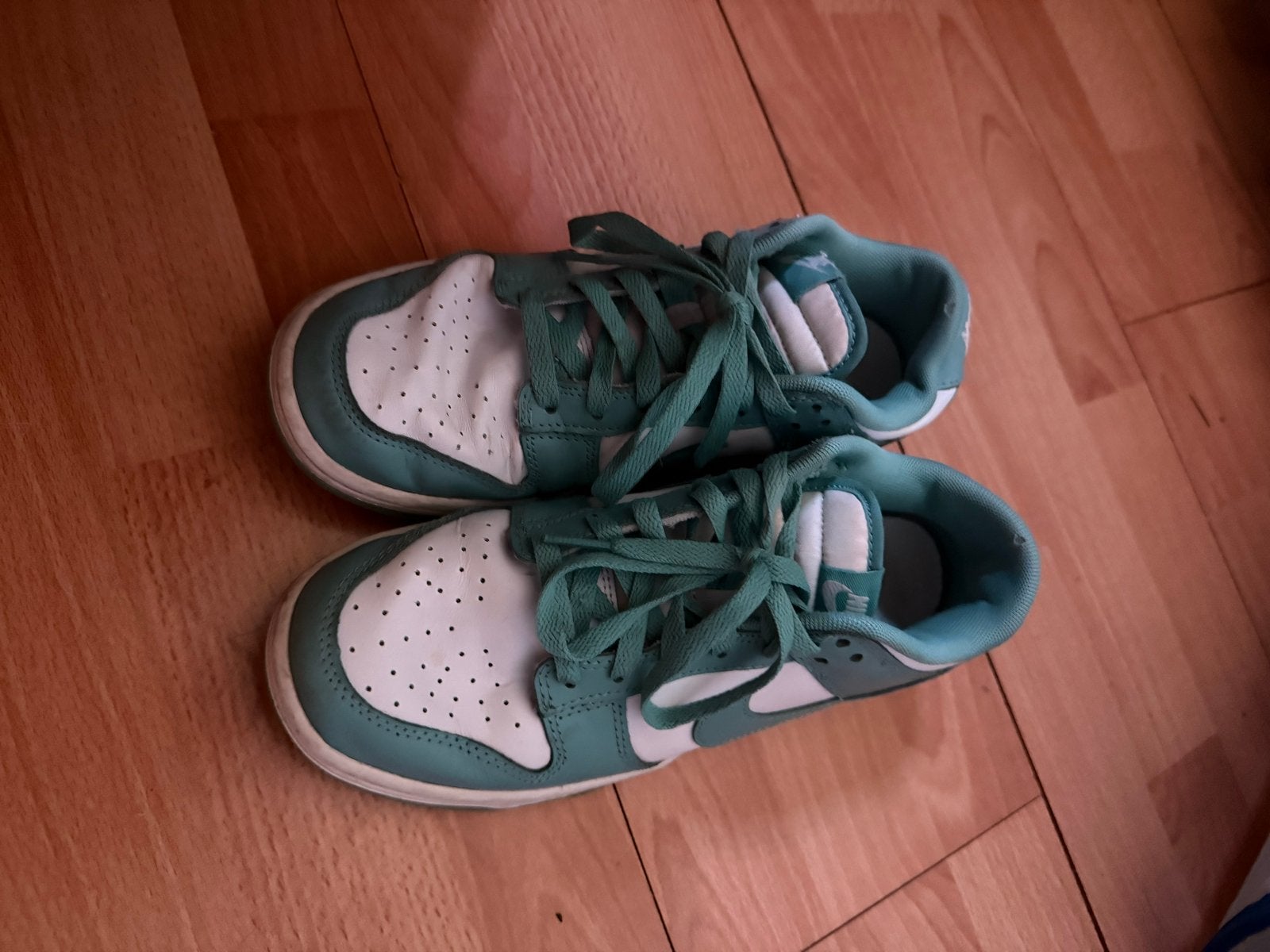 Nike Dunk Low Mint Foam - Zo goed als nieuw, Kleding | Dames, Ophalen of Verzenden, Zo goed als nieuw, Groen, Sneakers of Gympen