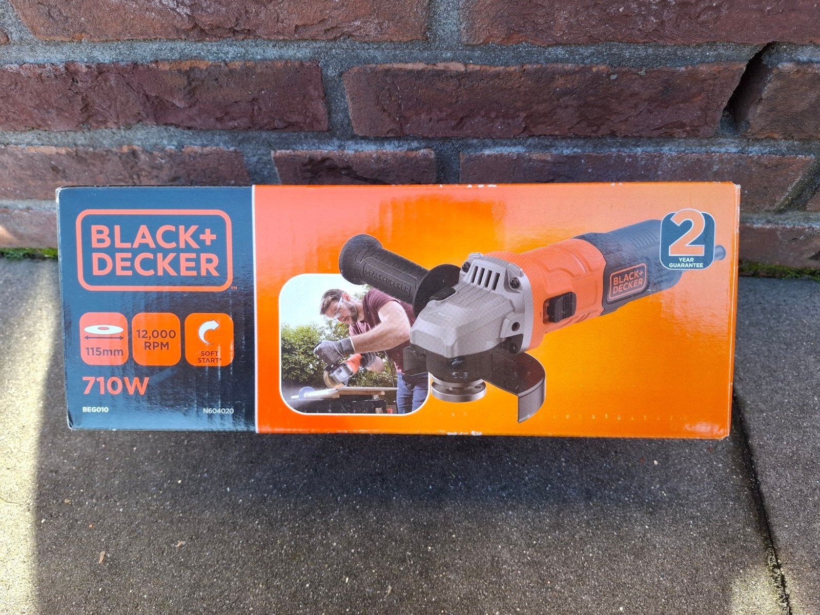 [NIEUW] Haakse slijper Black & Decker excl. schijf -Slijptol, Ophalen of Verzenden, Nieuw, 700 tot 1000 watt, Haakse handslijpmachine