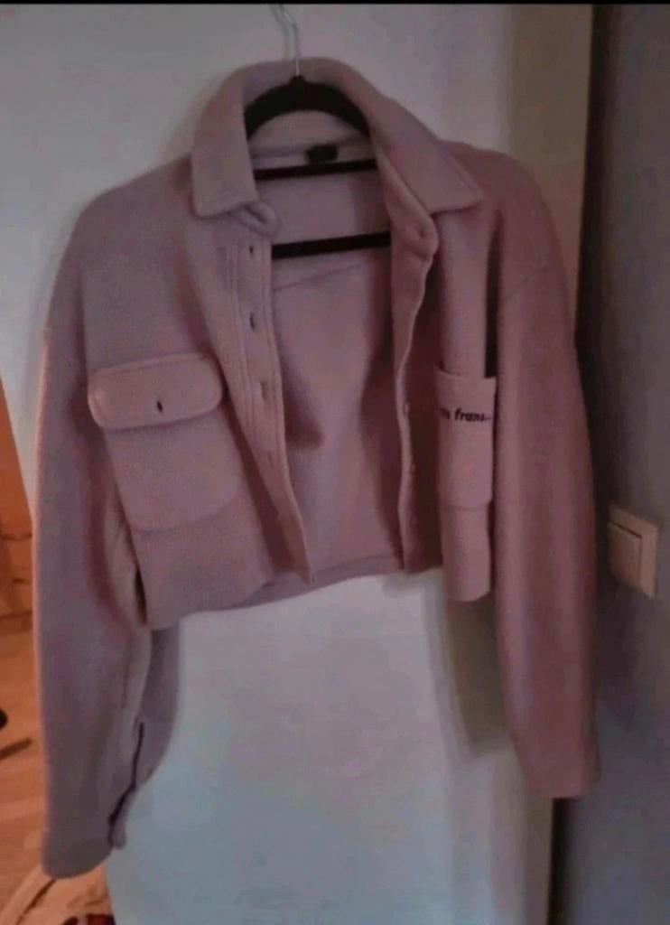 Urban outfitters iets frans cropped lila vest, Paars, Urban outfitters, Ophalen of Verzenden, Zo goed als nieuw