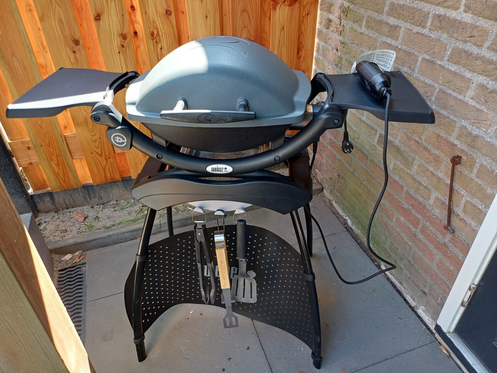 Weber elektrische BBQ Q1400, Ophalen, Gebruikt, WEBER BBQ